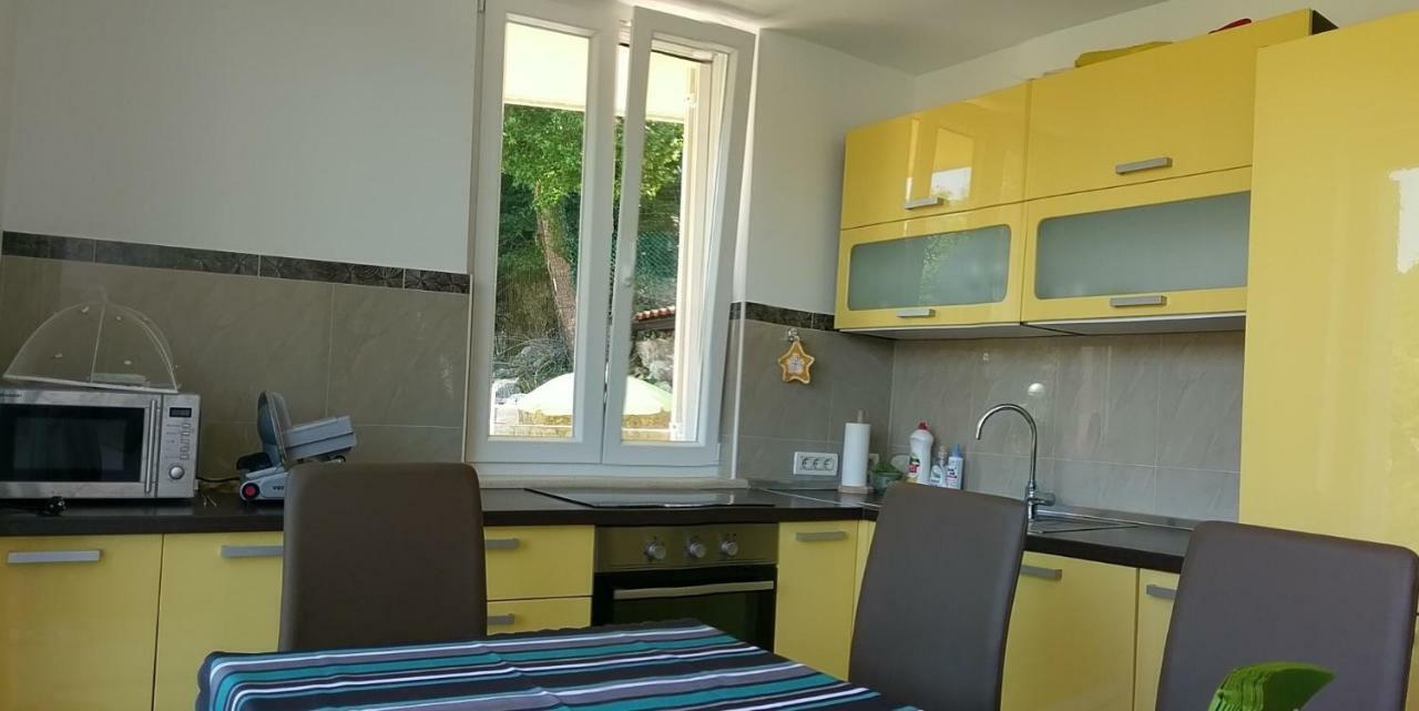Tramuntana Holiday Home Porozina Esterno foto