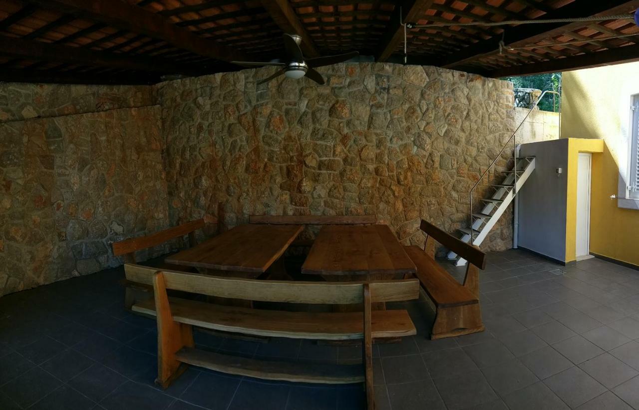 Tramuntana Holiday Home Porozina Esterno foto